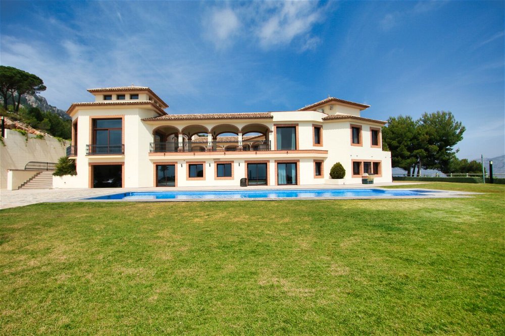 luxury mansion with 30.000sqm land near la nucia 2061215326