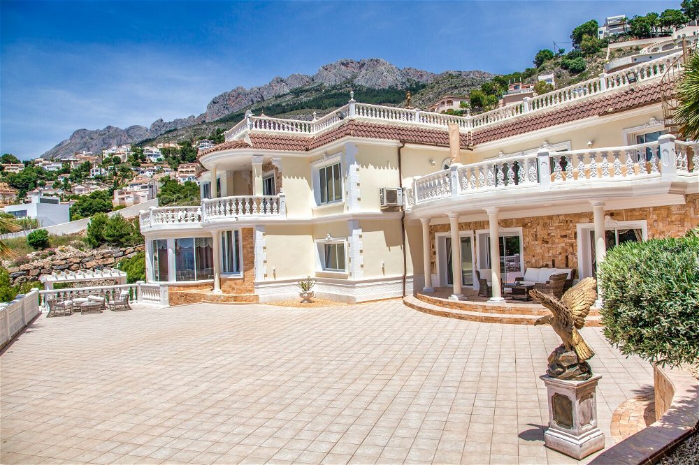 impressive luxury villa with a guest house in sierra altea 1578226982