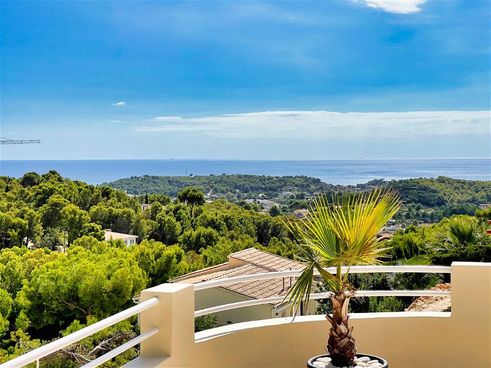 villa with total privacy and fantastic sea views in altea la vella 8008066