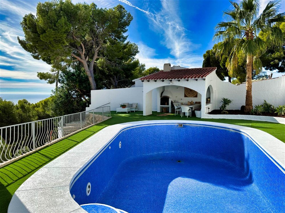 renovated villa with sea views and two additional guest apartments in altea 1512578438