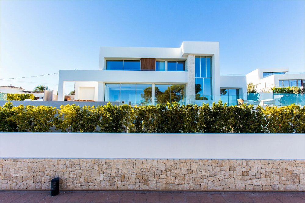 modern luxury villa close to the beach for sale in benissa 3701605373
