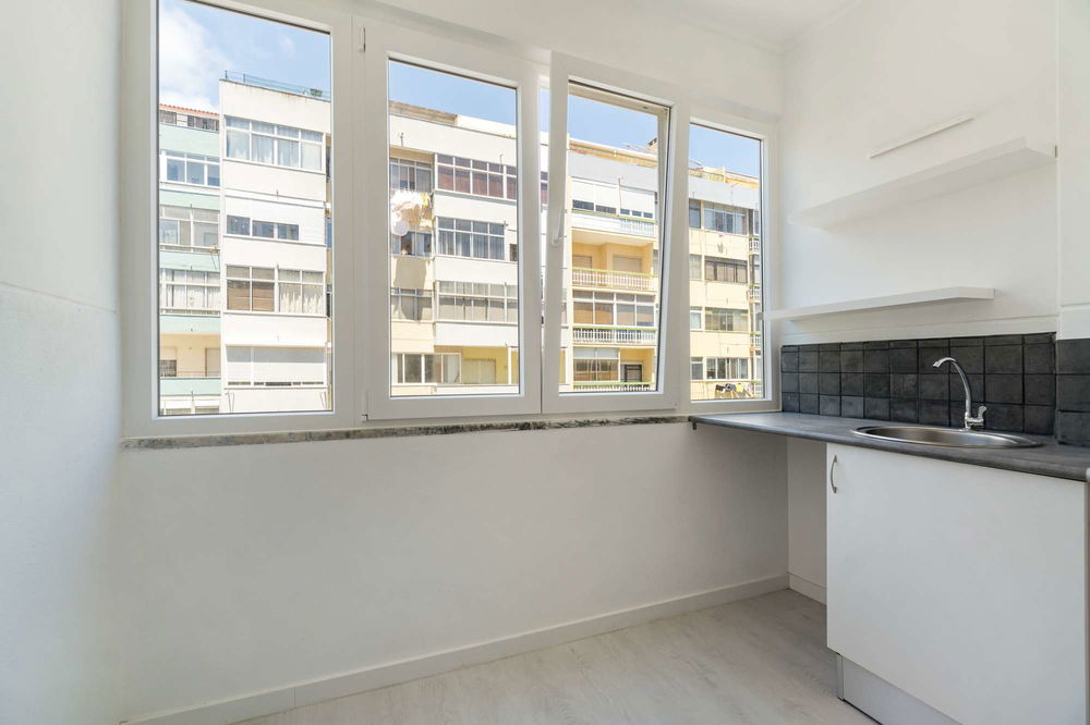 Fully renovated 1-bedroom apartment in Oeiras 1138890048