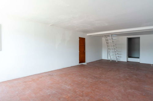 4+1-bedroom apartment needing full renovation in Campo de Ourique, Lisbon 1621887158