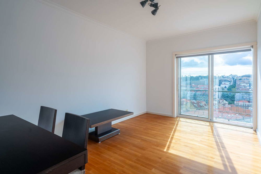 2-bedroom apartment with 80 sqm total area, for sale, in Lisboa 1719712151