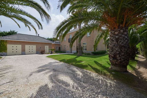 4+1 Bedroom villa with swimming pool for sale in Quinta da Marinha, Cascais 3773402977