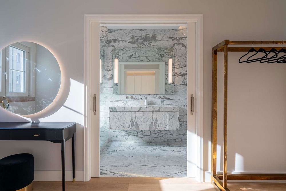 Renovated 4-bedroom apartment next to Parque Eduardo VII in Lisboa 490129999