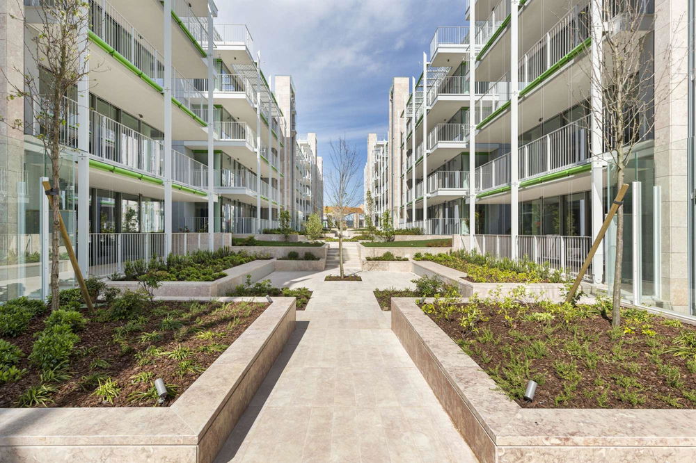 3 bedroom apartment with balcony and parking, Braço de Prata 4242587928
