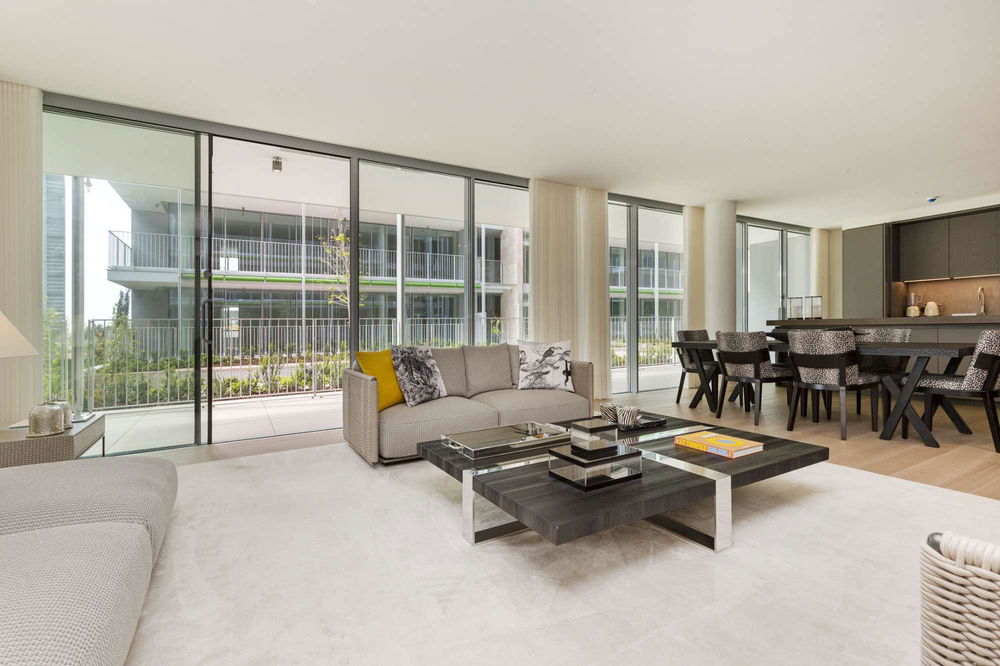 4 bedroom apartment with balcony and parking, Braço de Prata 317628468