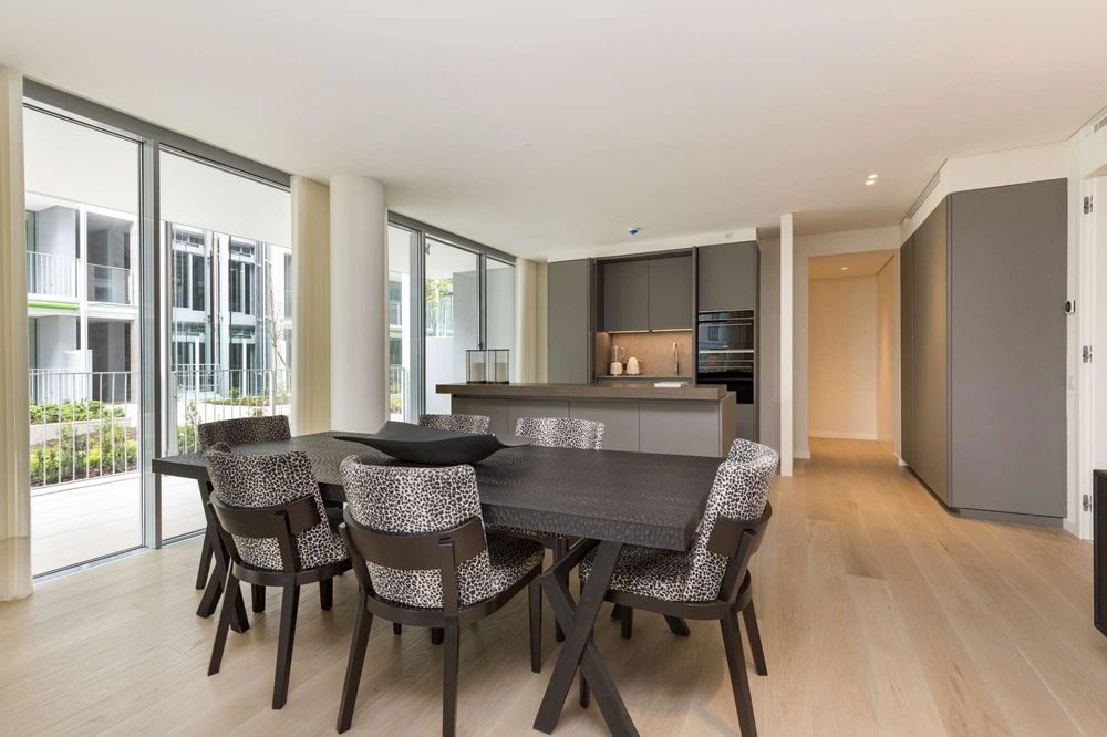 4 bedroom apartment with balcony and parking, Braço de Prata 317628468