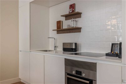 1 bedroom apartment with balcony located in Rua Augusta 2165764515