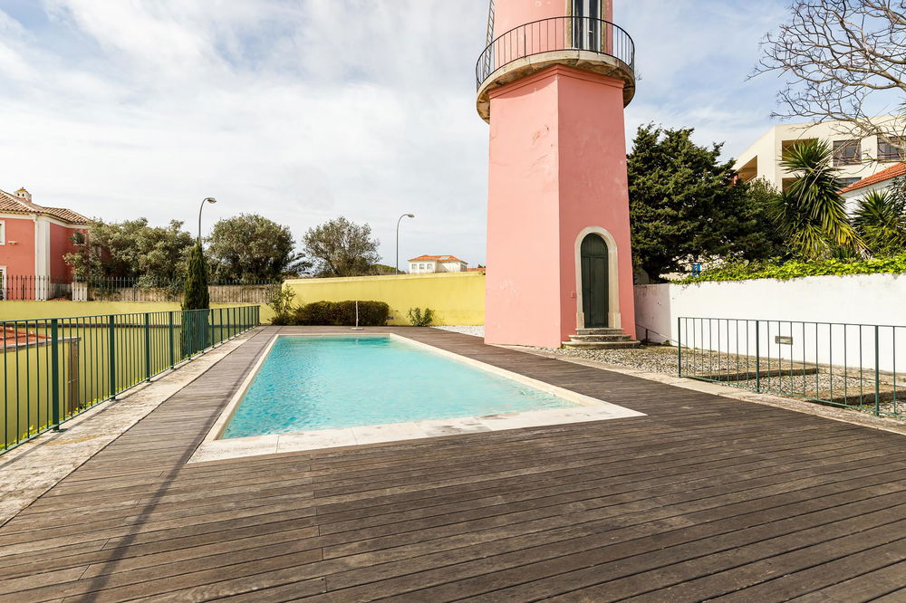 3- bedroom flat with terrace in a private condominium in Oeiras 1561269297