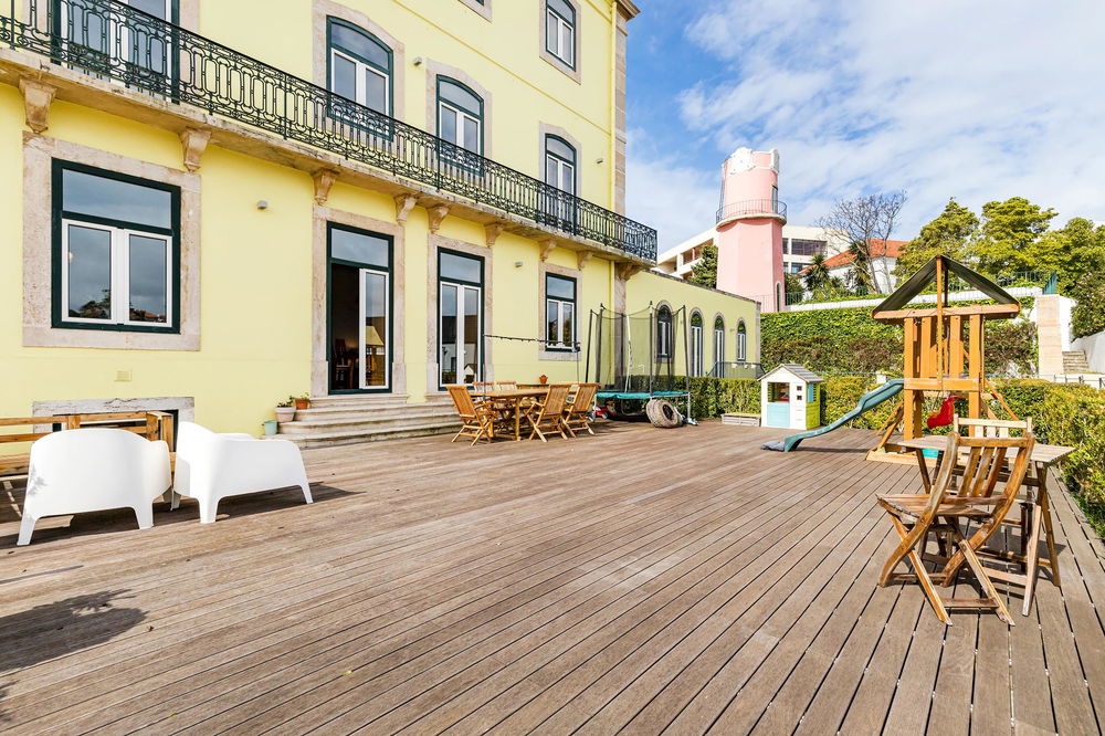3- bedroom flat with terrace in a private condominium in Oeiras 1561269297