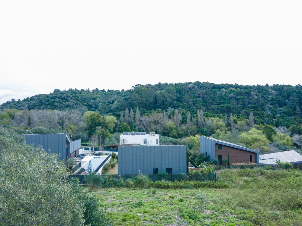 Urban land with 1,327 sqm for sale in Sintra 2696581736