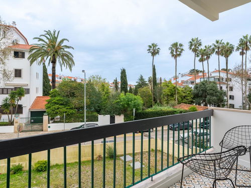 Apartamento T1 renovado com garagem e arrecadação em Cascais 282793824