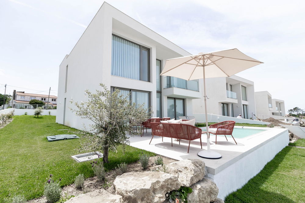 3-bedroom villa with garden, pool and sea views in Fontanelas, Sintra 2687813917