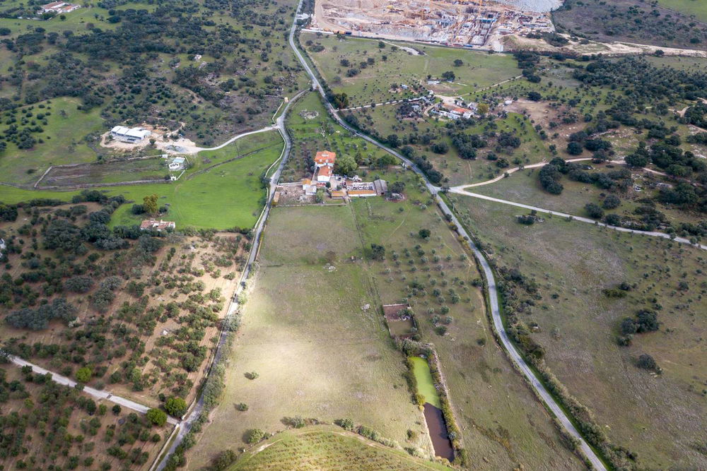 5.6 ha farm near the gates of Évora 2359708780