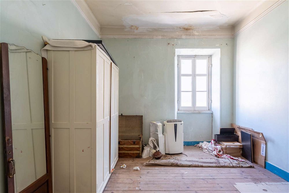 2-bedroom apartment in need of renovation, Estrela 2368711449