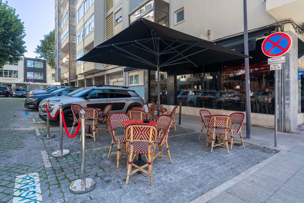 Store for sale in Lisbon 2370250042