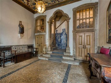 Seventeenth-century manor house in Alfama 2435196746