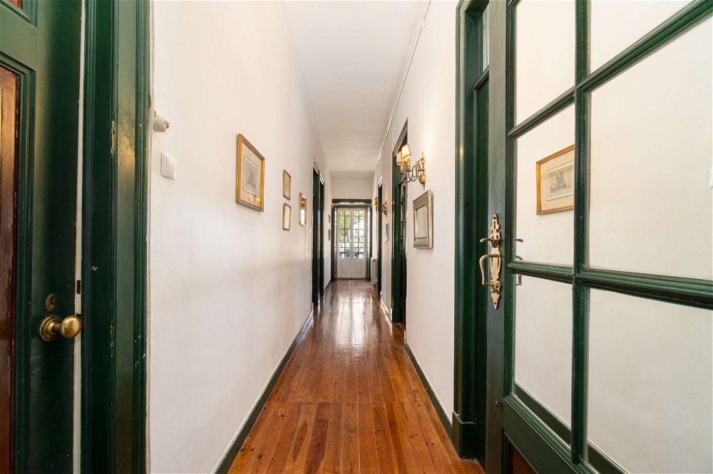 3-bedroom apartment for sale with garden in the historic center of Cascais 245048593
