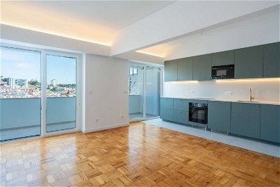 2-bedroom duplex apartment with panoramic views over Lisbon in Arroios 2457341050