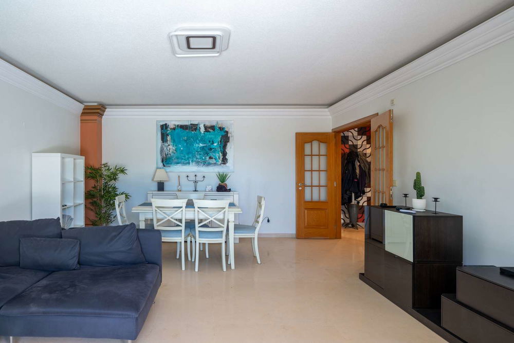 2-bedroom apartment with terrace in Quinta de São Gonçalo in Carcavelos 280534440