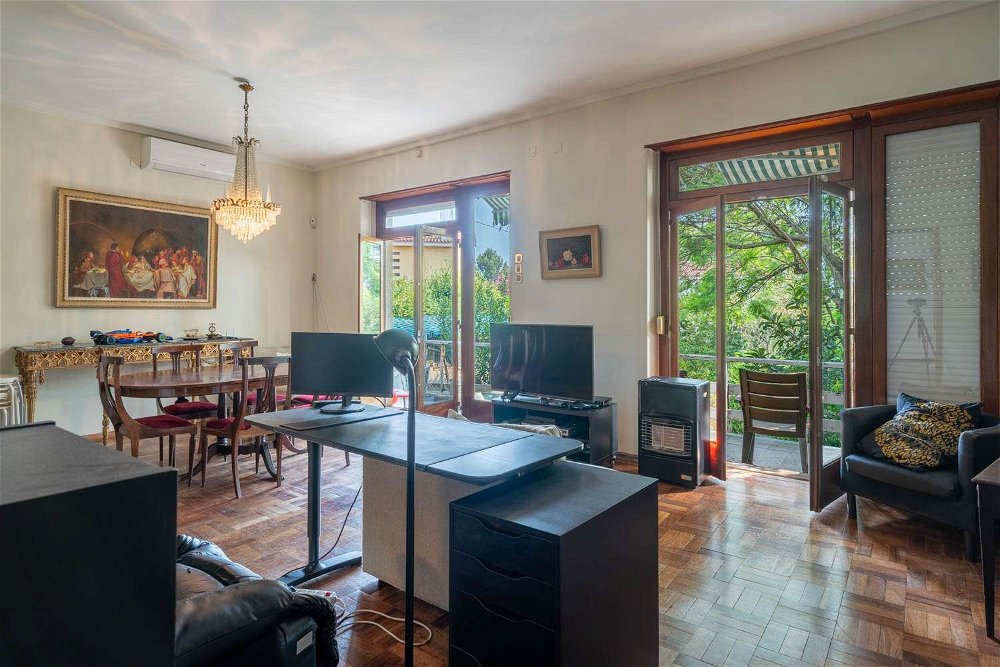 4-bedroom semi-detached villa with garden in São João do Estoril 2807813548