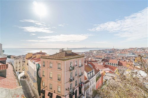 4-bedroom apartment with a garden and river view in Costa do Castelo, Lisbon 3087839797
