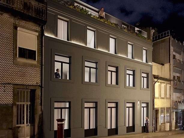 2 bedroom duplex with balcony located near Porto historical centre 3161170421