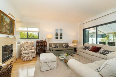 4 bedroom villa in condominium with swimming pool in Estoril 3201381537