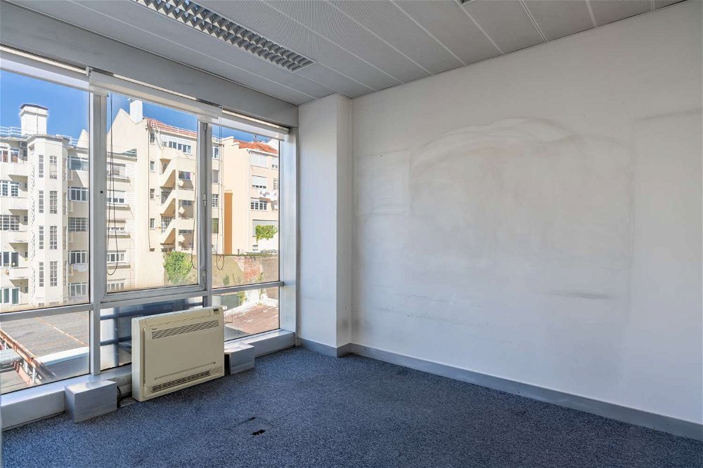 Set of two offices for sale in Lisbon 3246057503