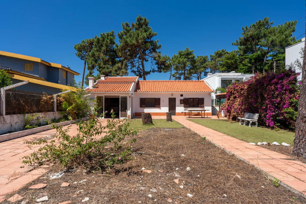 3-bedroom villa located in Charneca da Caparica, Almada 3261898680