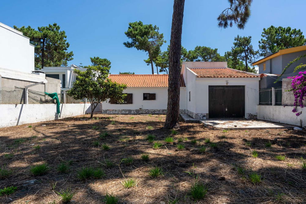 3-bedroom villa located in Charneca da Caparica, Almada 3261898680