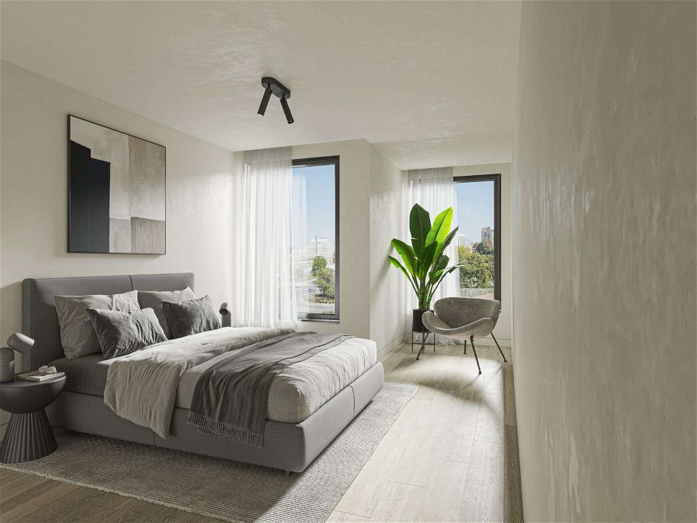 2 Bedroom Apartment in Praça de Espanha, Lisbon 3329583665