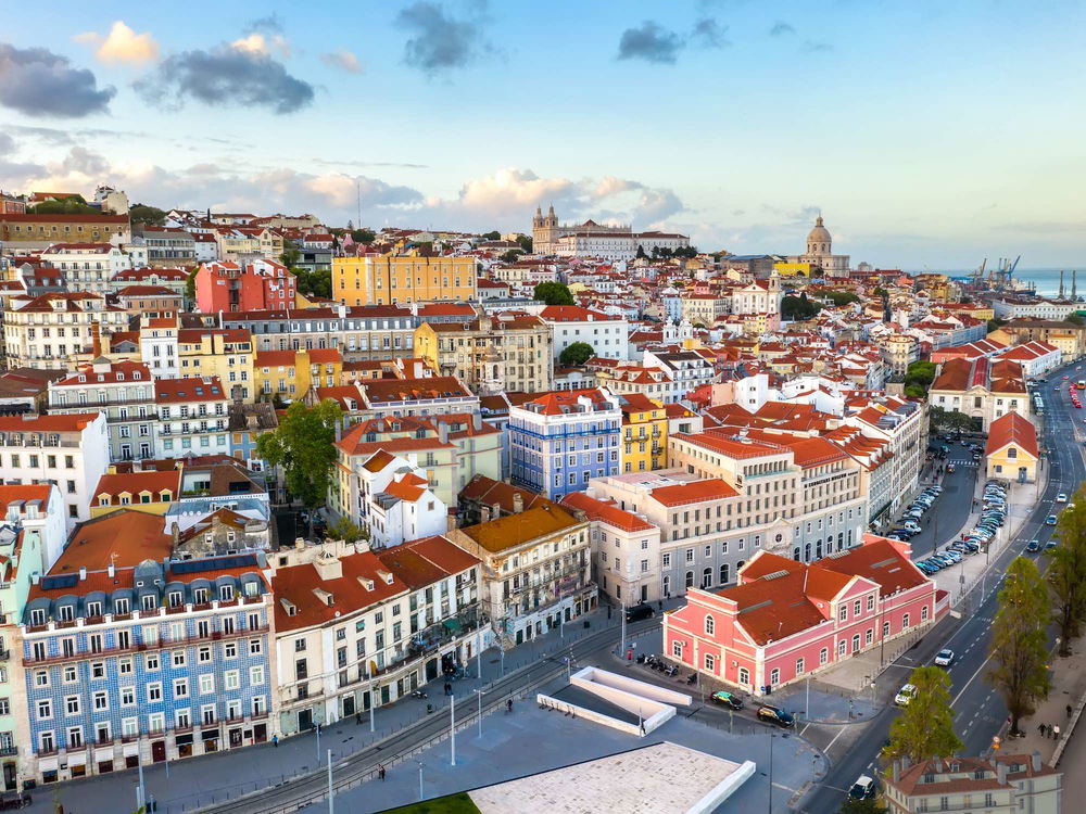 Commercial space with patio in Alfama, Lisbon 3471666457