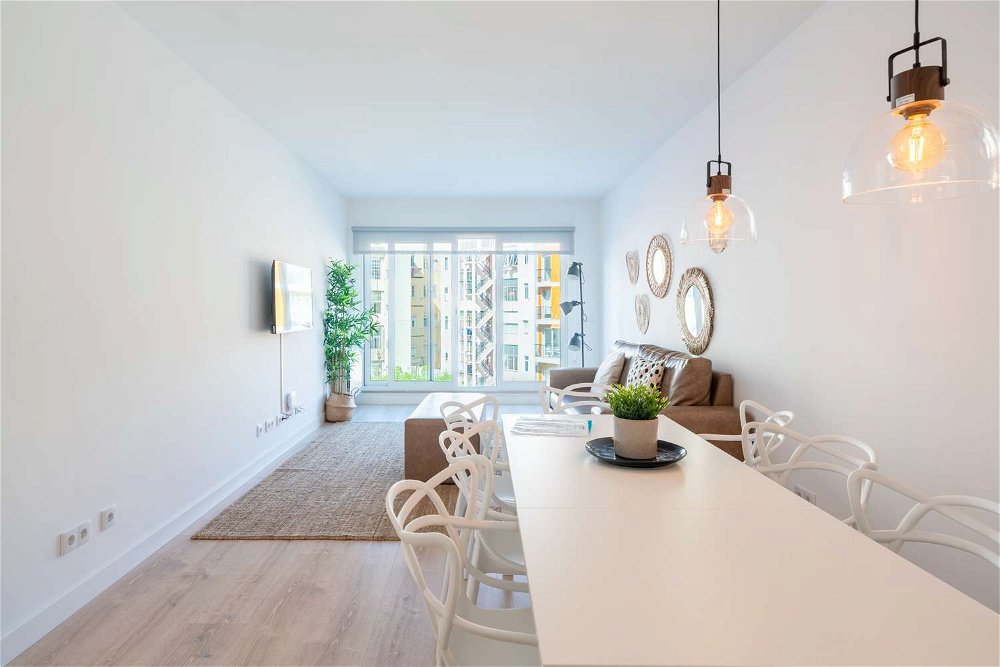 3-bedroom apartment recently-renovated near Campo Santana 3719940446