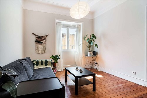 Renovated 2+1-bedroom apartment in Junqueira, Lisbon 3768643422