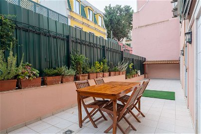 3-bedroom apartment with terrace and garage in São Bento, Lisbon 382694500