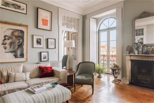 5-bedroom apartment with balcony and garage in Chiado 3985848837