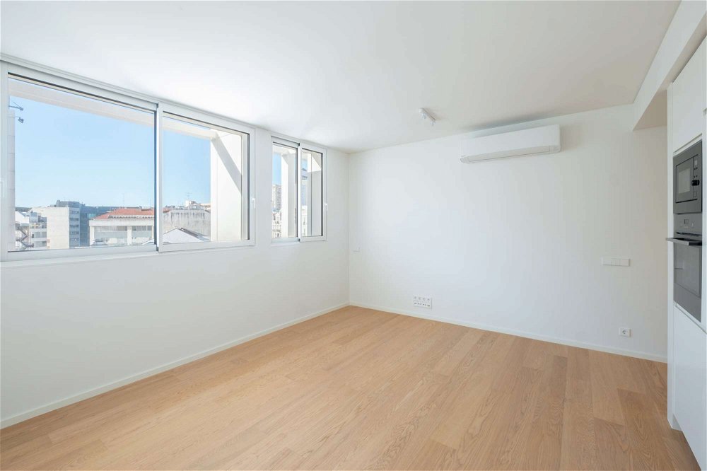 Refurbished 1-bedroom apartment with garage in Saldanha, Lisbon 4132802290
