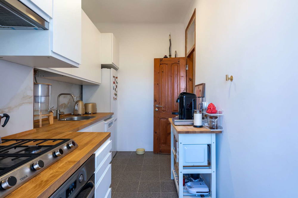 Renovated 2-bedroom apartment in Campo de Ourique, Lisbon 49307586