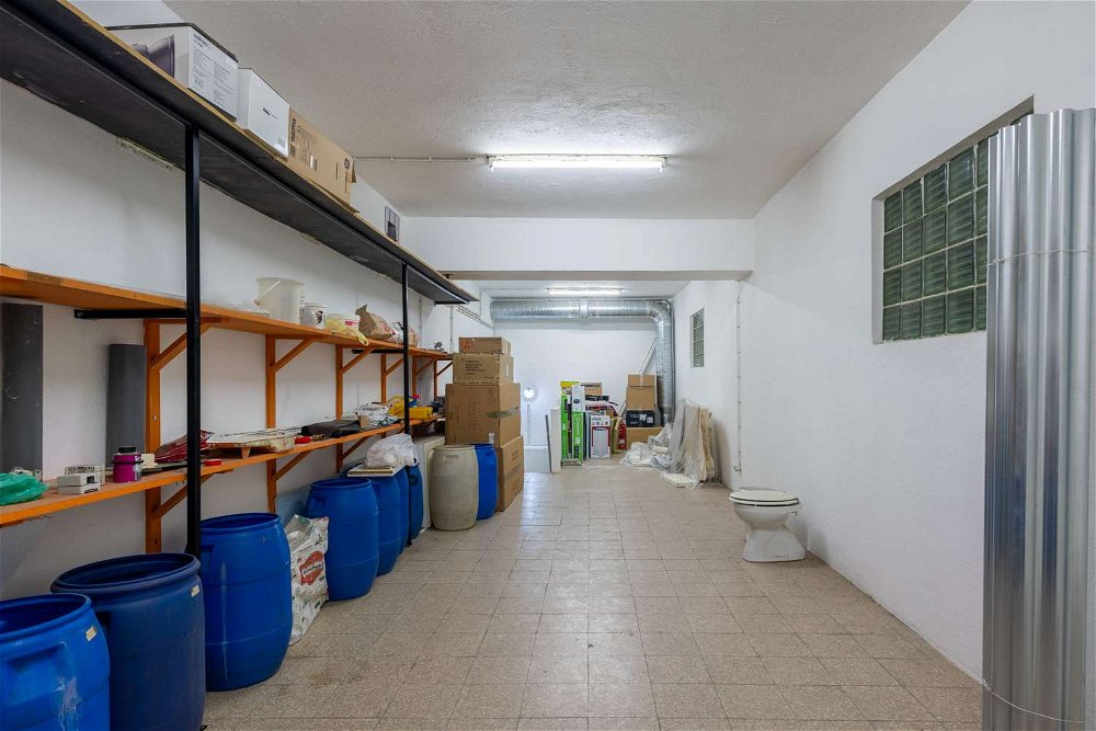 Warehouse wih 502 m2 in Campo de Ourique, Lisbon 498846442