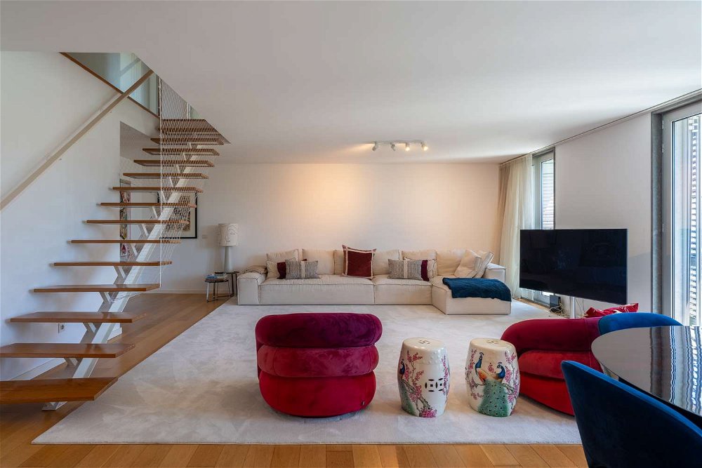 4-bedroom duplex apartment with sea view opposite Casino Estoril 571196972