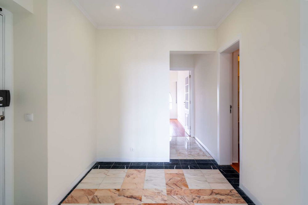 3-bedroom apartment with garage and storage in Olaias, Lisbon 804257751