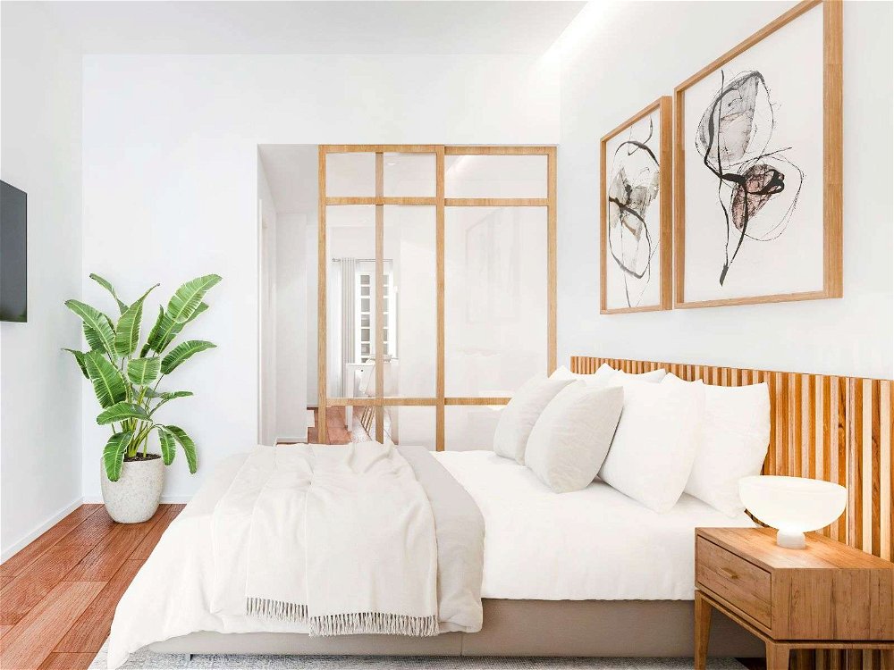 1+1 bedroom apartment with courtyard next São Bento station, Porto 818495469