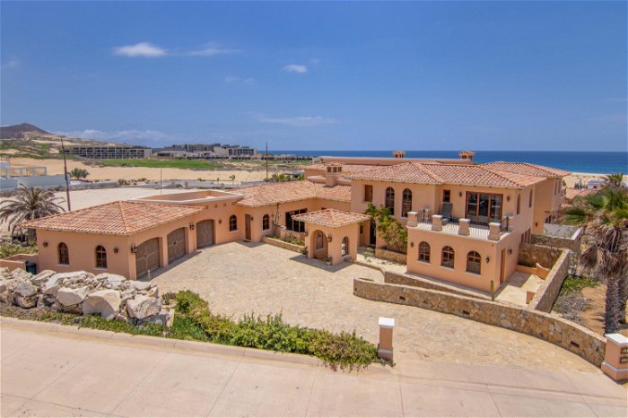 House For Sale in Cabo San Lucas 857416851