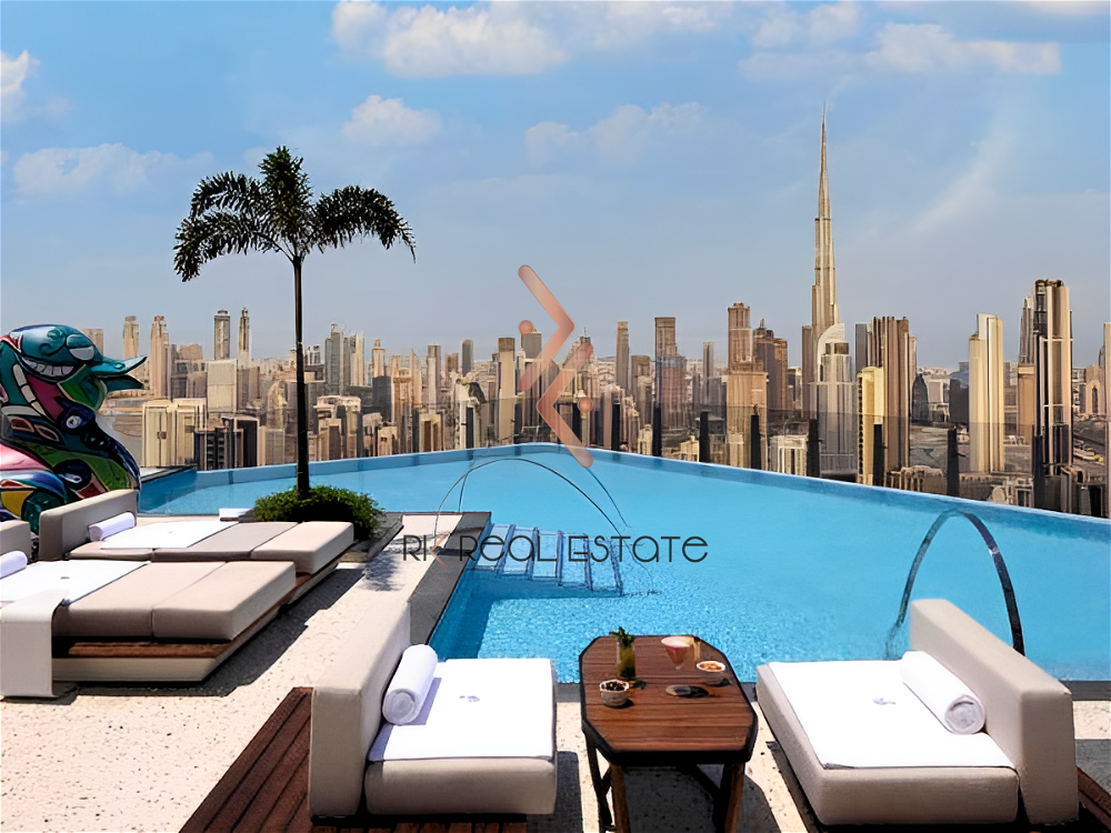 Iconic Architecture | Lagoon View | Luxe Amenities 726006441