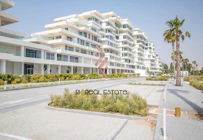 Spacious Modern Apartment | Luxury Amenities 1393085629