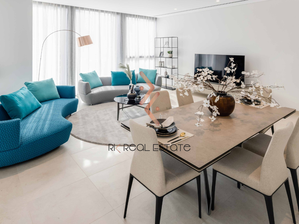 Modern Luxury Apartment | Prime Location 53817258