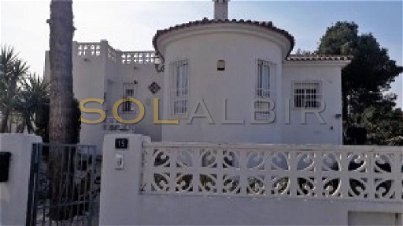 3 Bedrooms Villa in La Nucia 3414671256